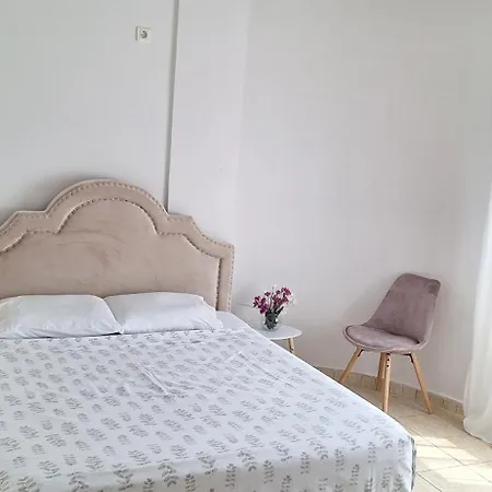 Maison Elenoire * Tirana